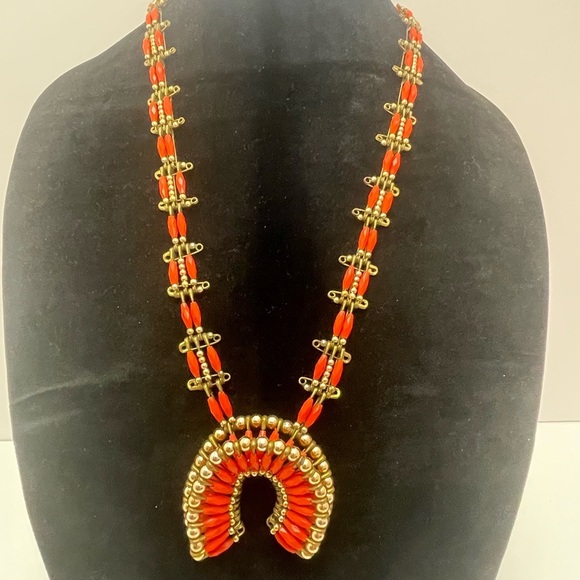 Squash blossom faux coral colored beaded necklace - Picture 1 of 4